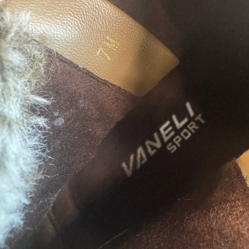 Vaneli Sport suede tan sneaker boots size 7 Faux Fur Collar - Picture 7 of 8